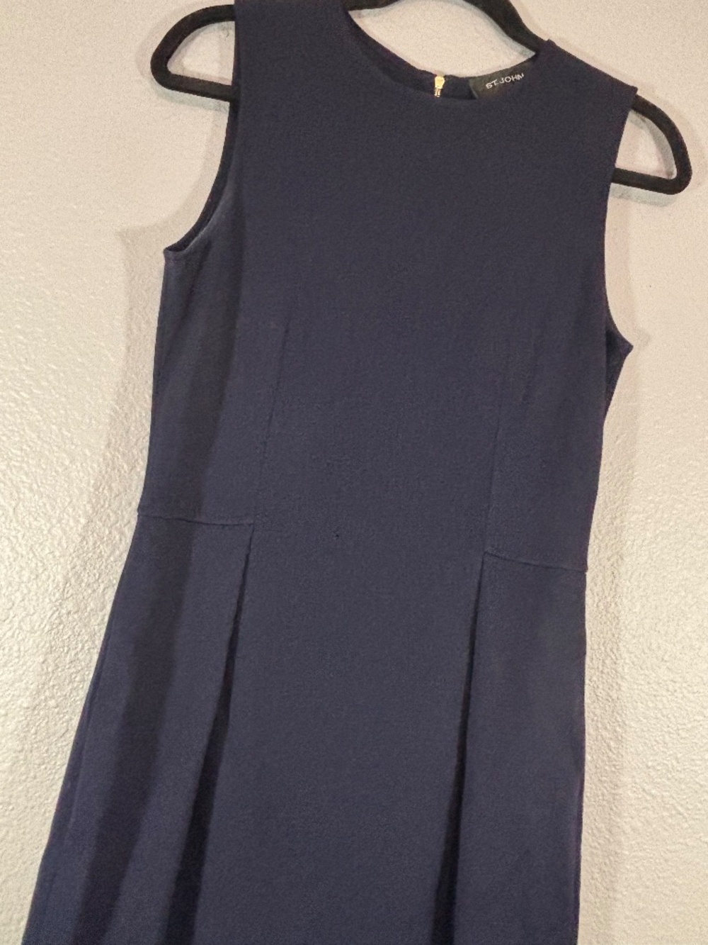 Womens Navy St. John Sleeveless Knit Dress with Gold Exposed Zipper Size 4